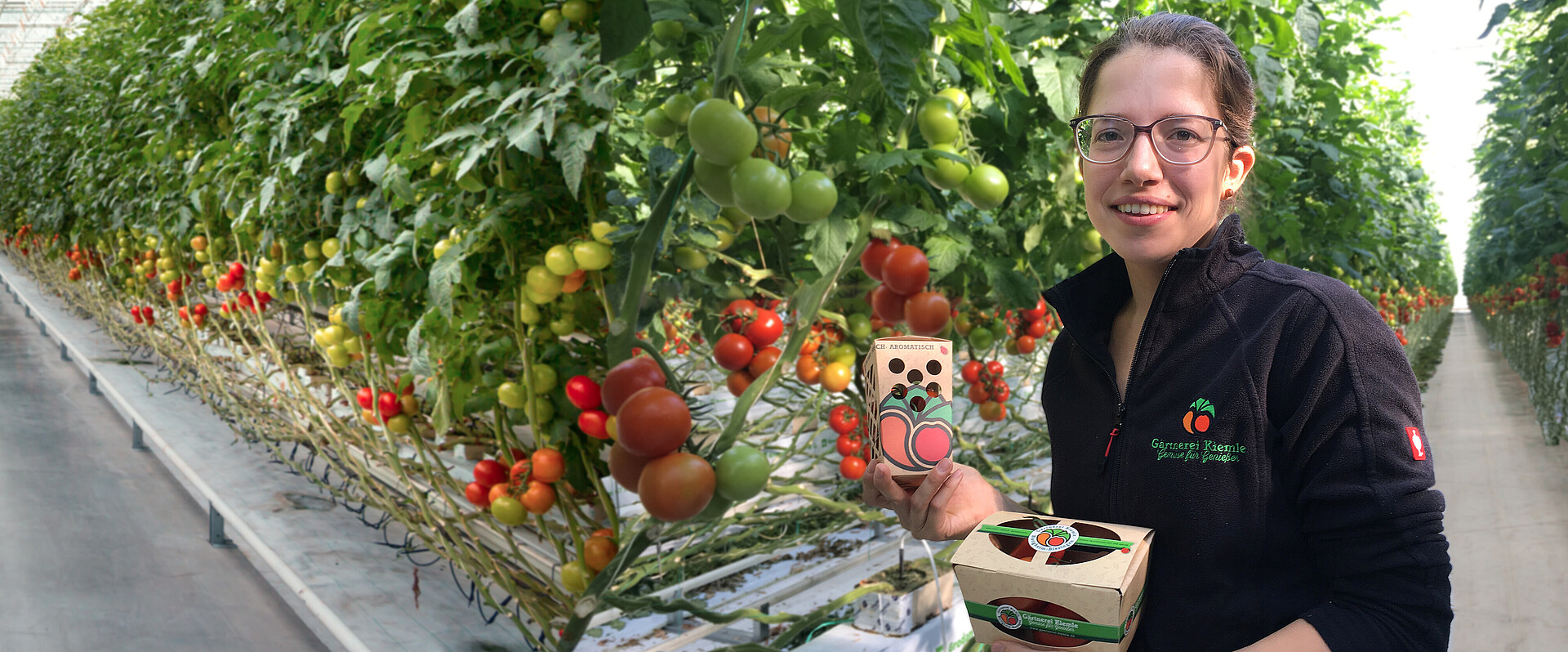 Andrea Krauss with vegetable packaging