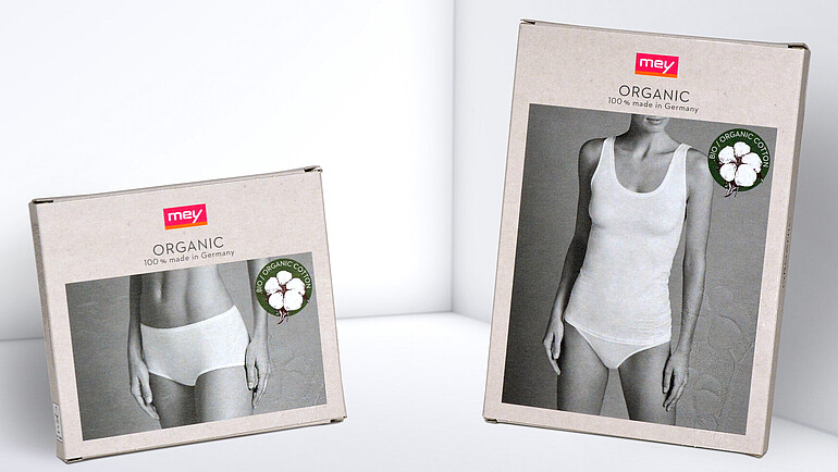 A natural-looking folding box for underwear