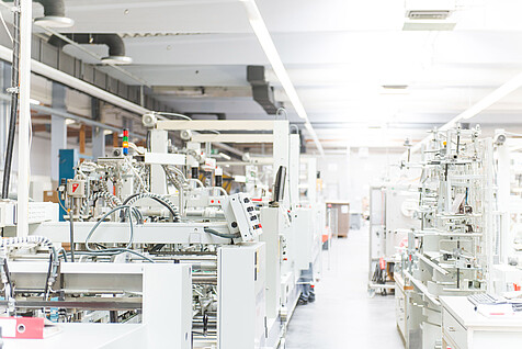 Workshop with packaging machines