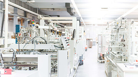 Workshop with packaging machines