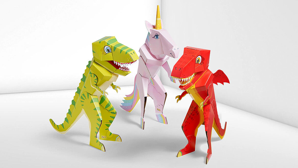 Gift cones in the form of dinosaurs, dragons and unicorns